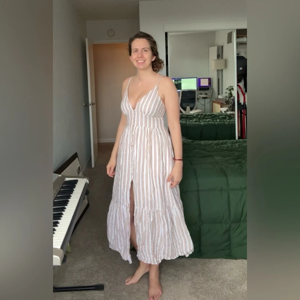 Abercrombie & Fitch White and Brown Striped Maxi Dress medium - Picture 8 of 8